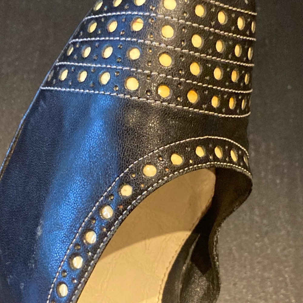 Women's L.A.M.B. Heels Black Gold Size 6.5 - Picture 9 of 14